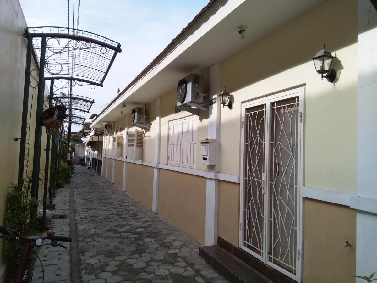 شقة يوغياكارتا  في Omah Ngadiwinatan Syariah المظهر الخارجي الصورة